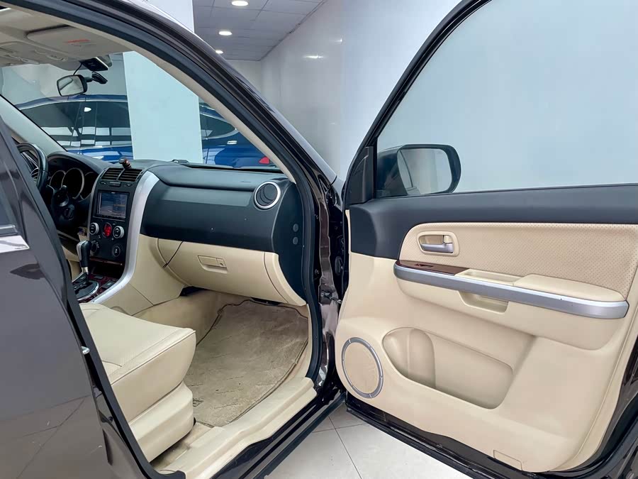 铃木 超级维特拉 2014 汽车图片 #14