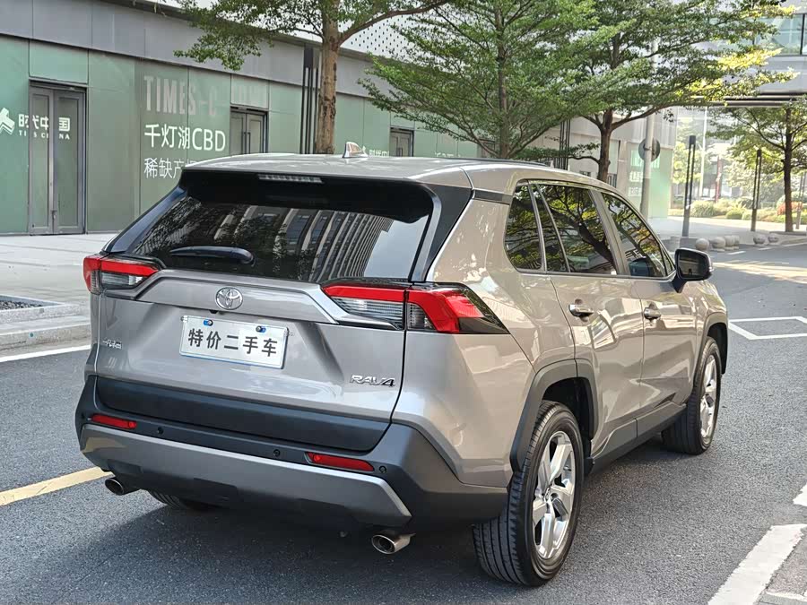 Toyota RAV4 2019 #14 Toyota RAV4 2019 car image #14