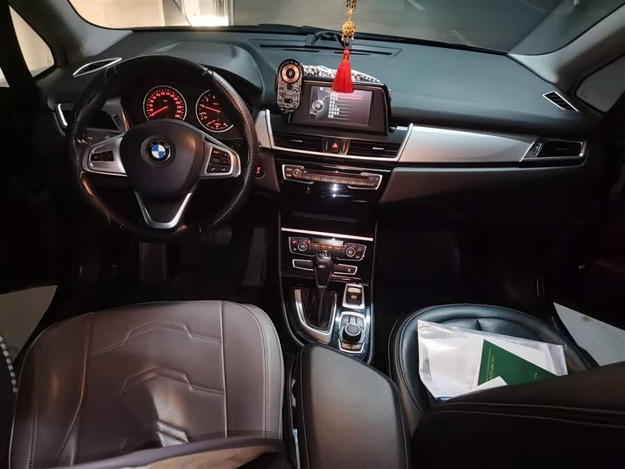 BMW 2 Series Gran Tourer 2015 car image #14