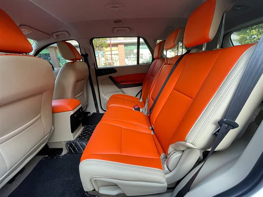 Ford Everest 2017 immagine di auto #14