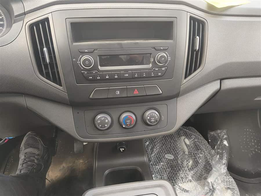 五菱汽车 五菱荣光新卡EV 2025 汽车图片 #14