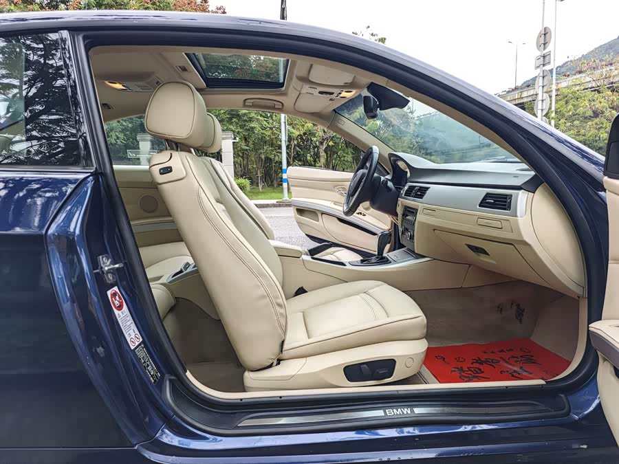 BMW 3 Series (Imported) 2011 car image #14