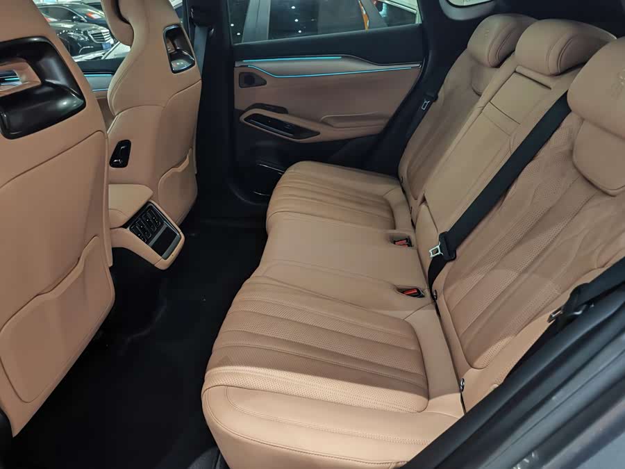 BYD SongL EV 2024 #14 BYD SongL EV 2024 car image #14