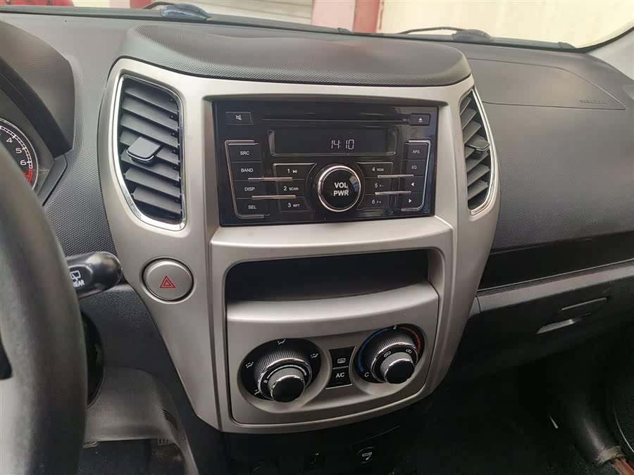 Great Wall M4 2014 imagem de carro #14