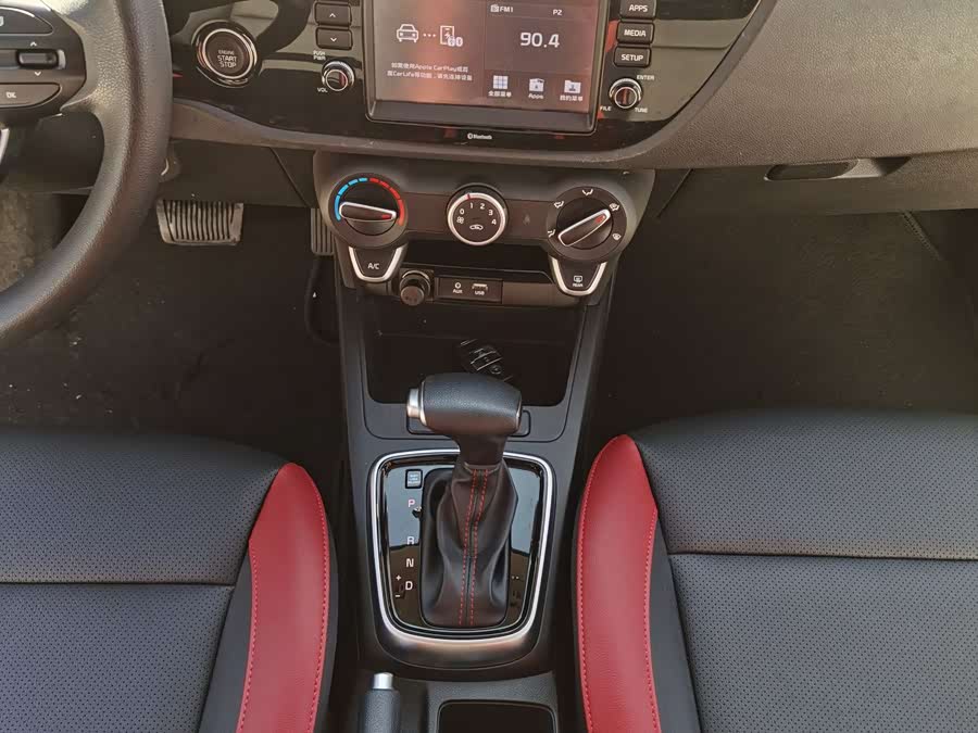 Kia Rio Cross 2018 صورة سيارة #14