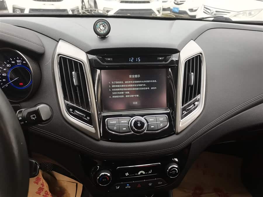 Changan Eado XT 2016 #14 Changan Eado XT 2016 car image #14