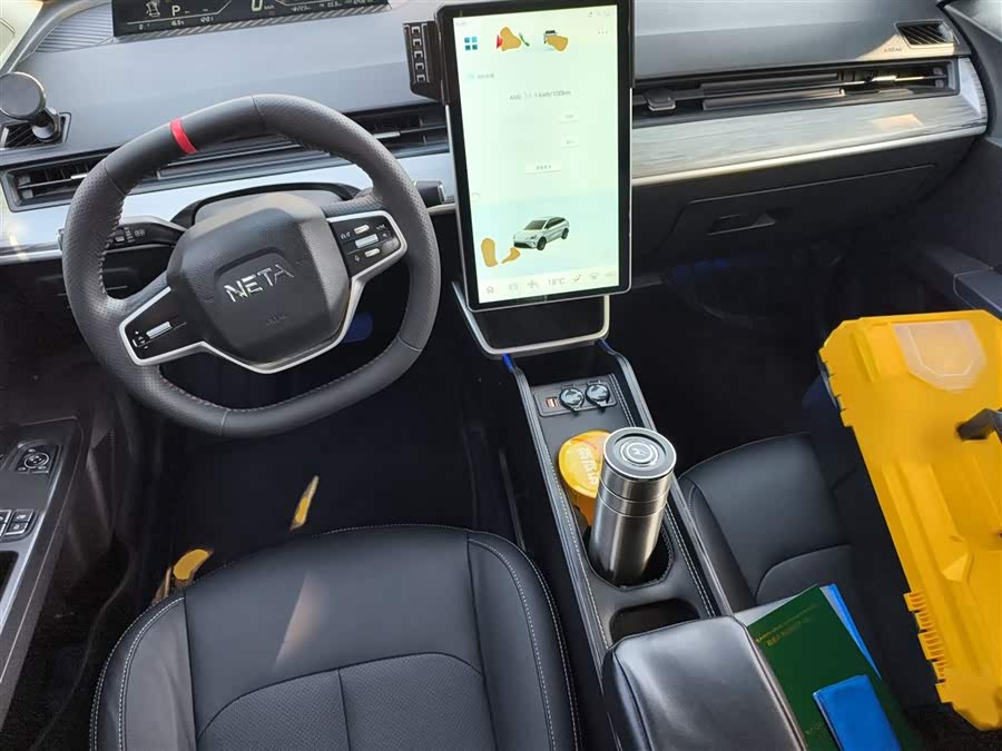 哪吒汽车 哪吒AYA 2023 汽车图片 #14