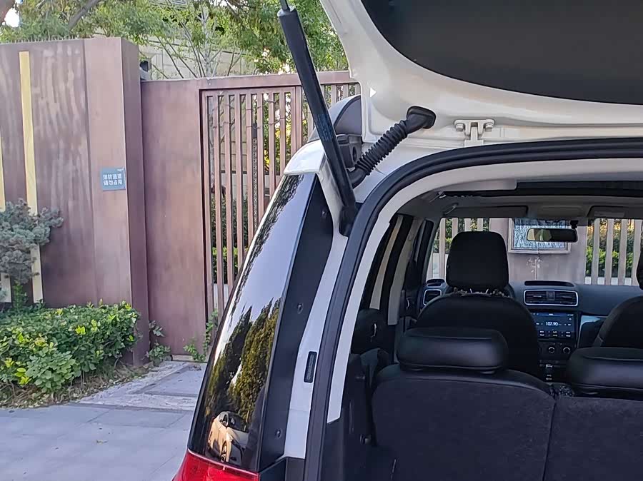 斯柯达 Yeti 2016 汽车图片 #14