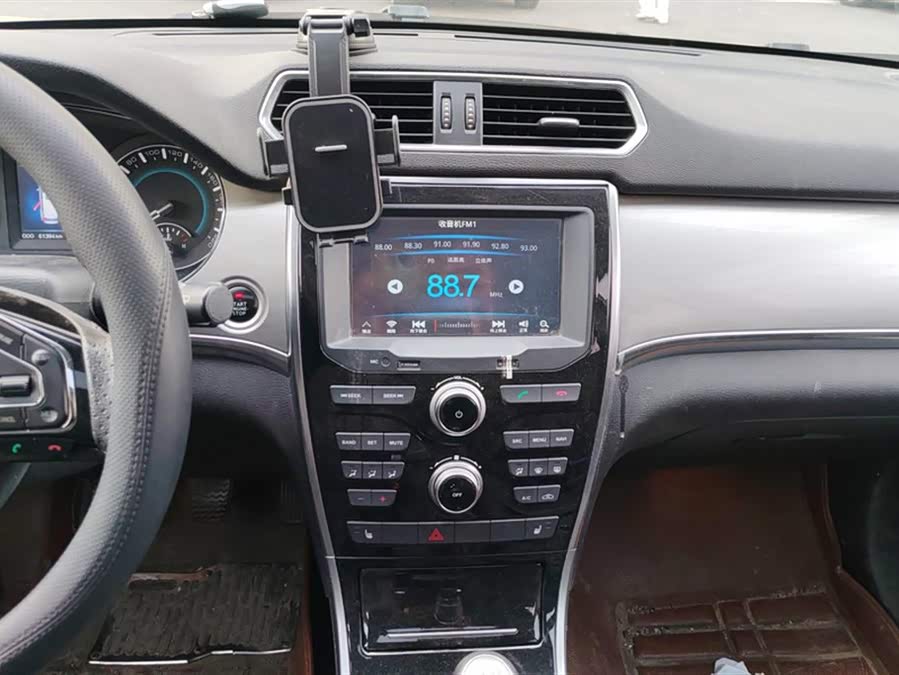 Haval H2 2014 car image #14