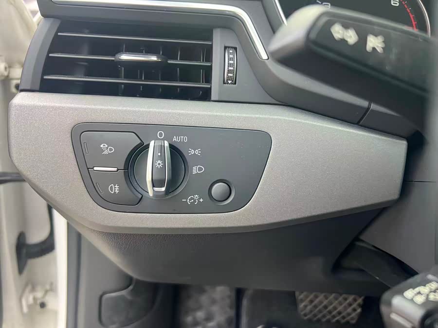 奥迪 奥迪A4L 2018 汽车图片 #14