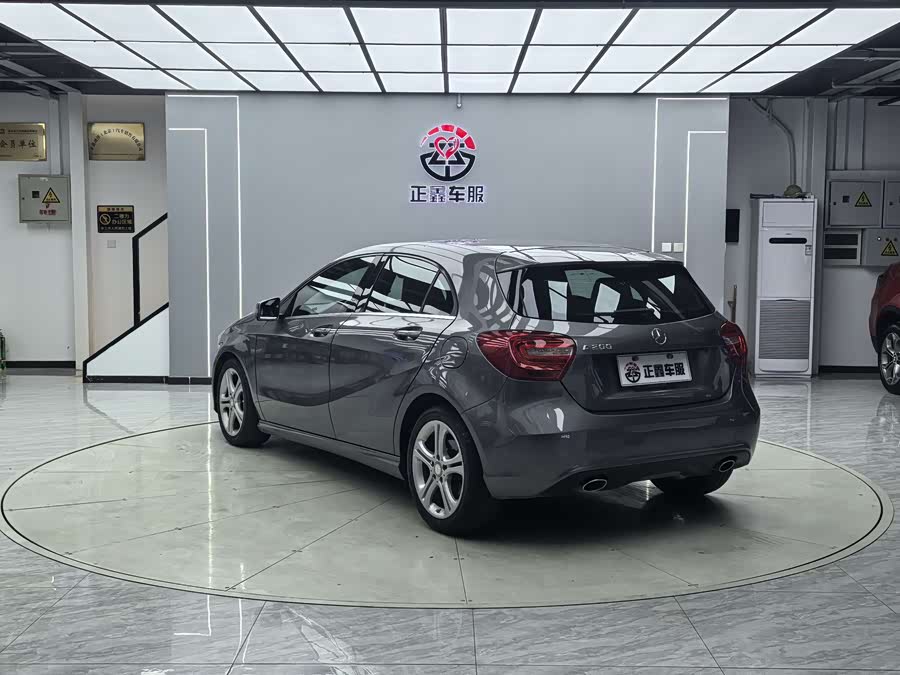 Mercedes-Benz A Class (Imported) 2014 car image #14