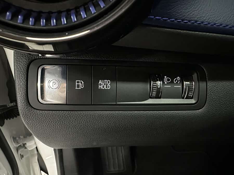 Chevrolet Equinox Plus 2025 car image #14