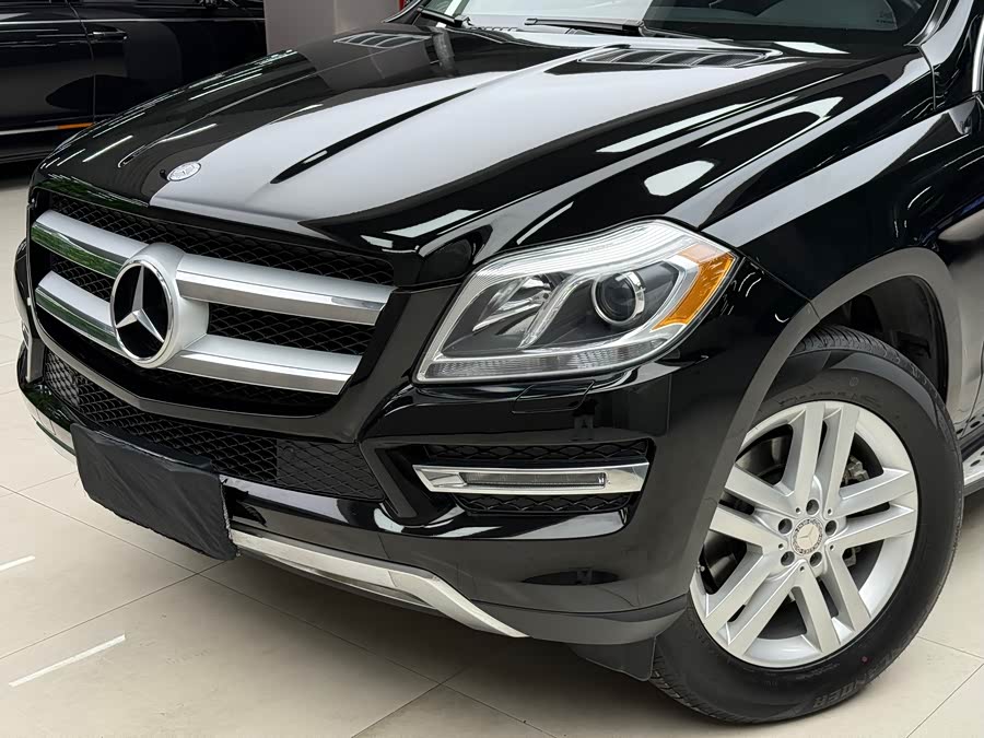 Mercedes-Benz GL Class 2016 car image #14