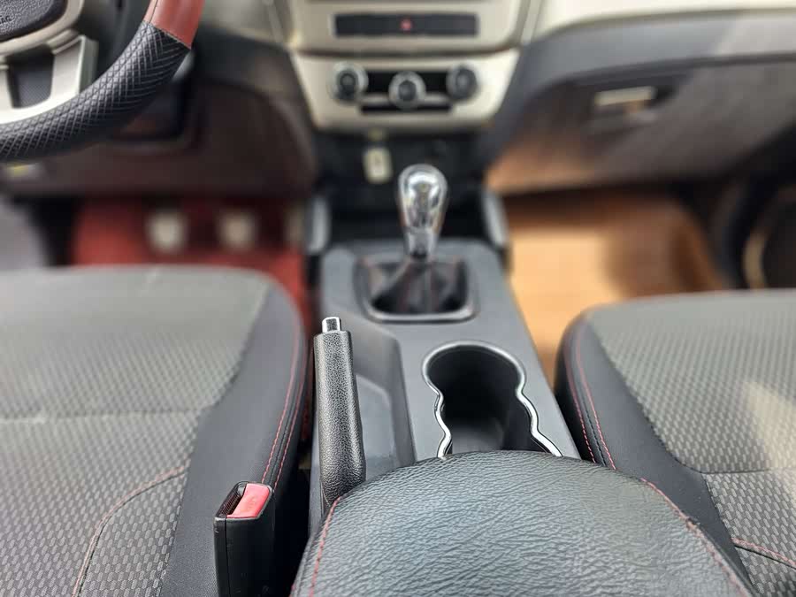 GEELY GX7 2015 car image #14