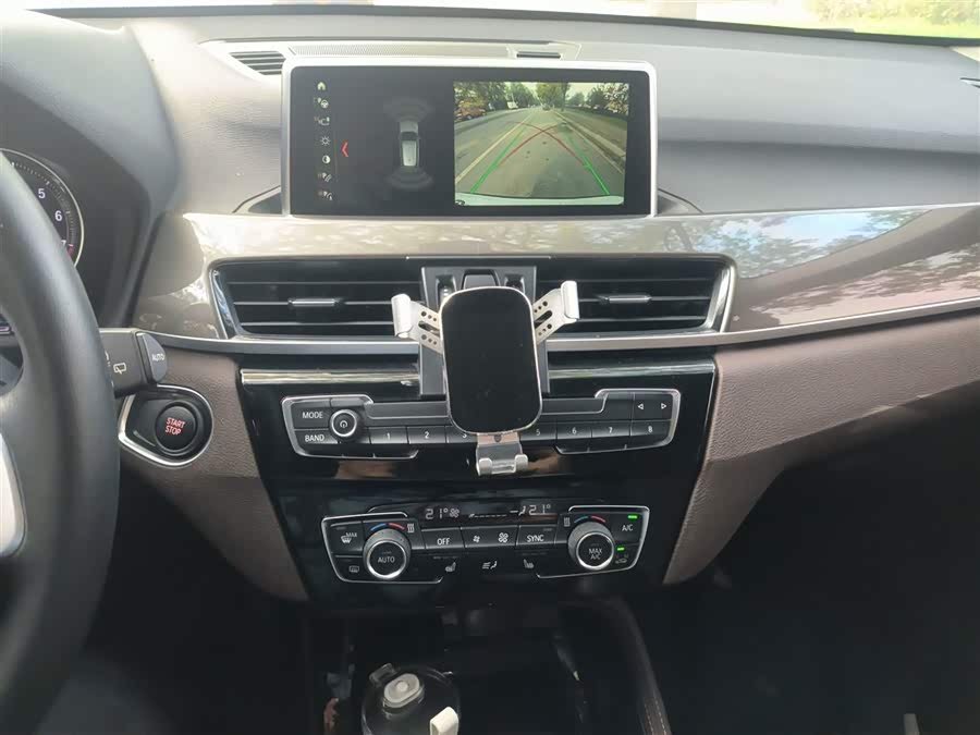 BMW X1 New Energy 2018 immagine di auto #14