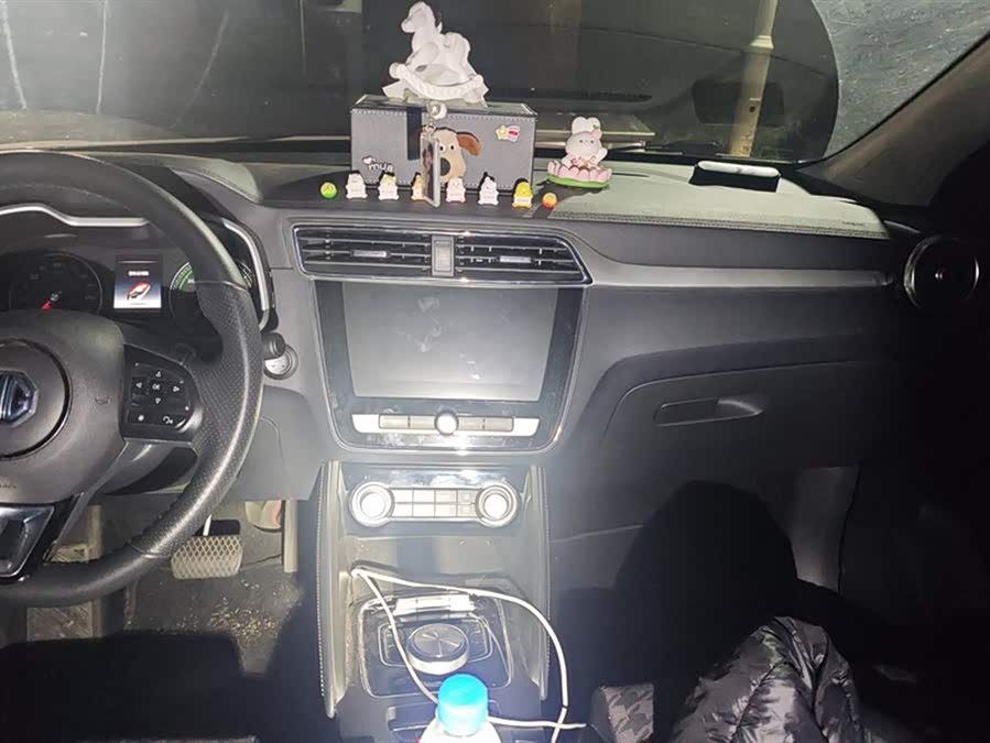 MG EZS Electric 2019 car image #14