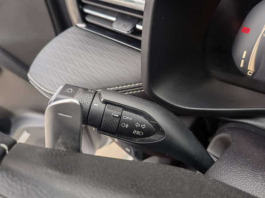 Haval Jolion 2021 صورة سيارة #14