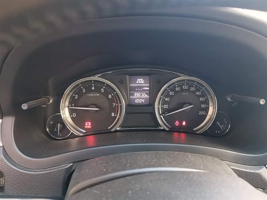 Suzuki Ciaz 2015 изображение автомобиля #14