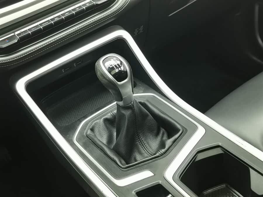 GEELY Vision X6 2019 #14 GEELY Vision X6 2019 car image #14