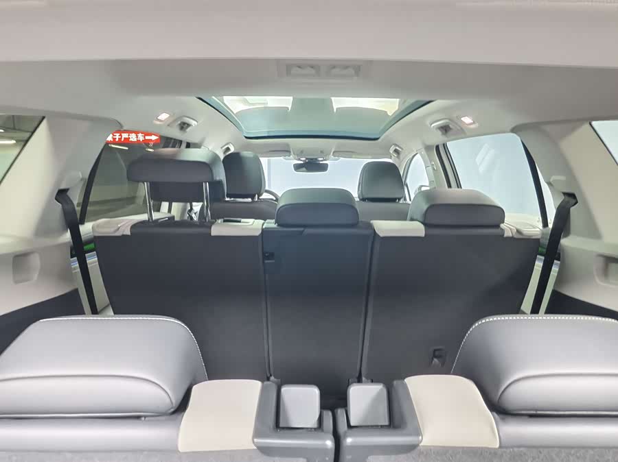 Volkswagen ID.6 Crozz 2022 immagine di auto #14