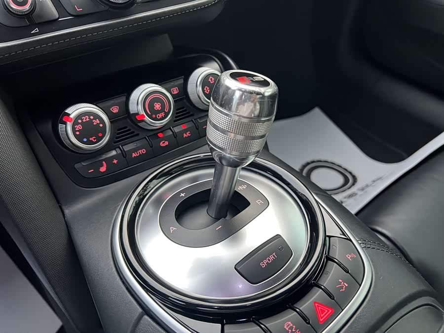 BMW 1 Series (Imported) 2016 car image #14