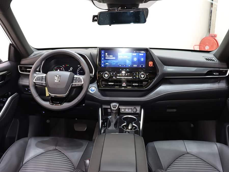 Toyota Crown Kluger 2022 car image #14