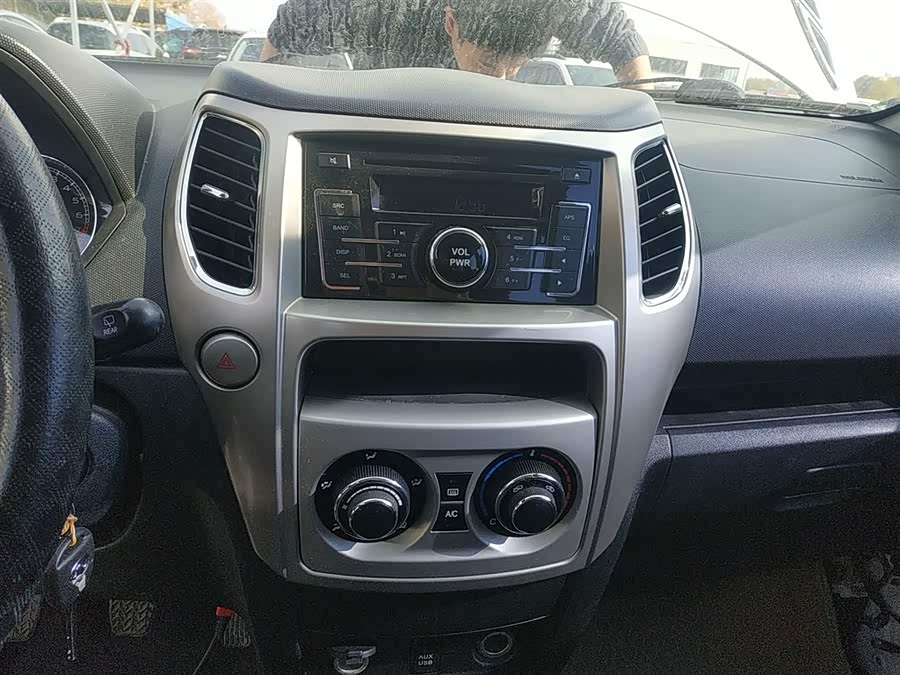 Great Wall M4 2013 صورة سيارة #14