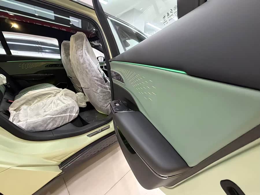 HongQi EH7 2025 car image #14