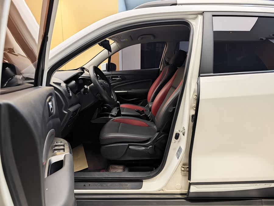 Changan CS15 2017 #14 Changan CS15 2017 car image #14