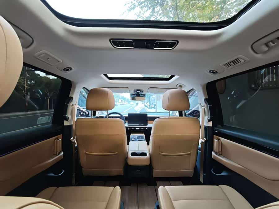 GAC Trumpchi E8 New Energy 2024 #14 GAC Trumpchi E8 New Energy 2024 car image #14