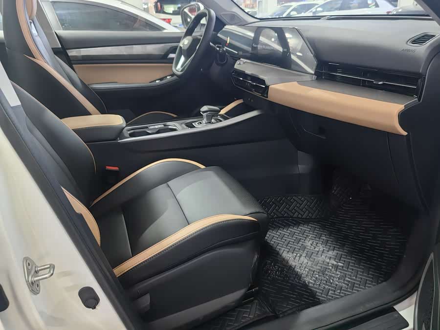 GEELY OkavangoPRO 2025 car image #14