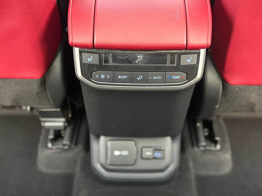 Toyota Crown Kluger 2022 car image #14