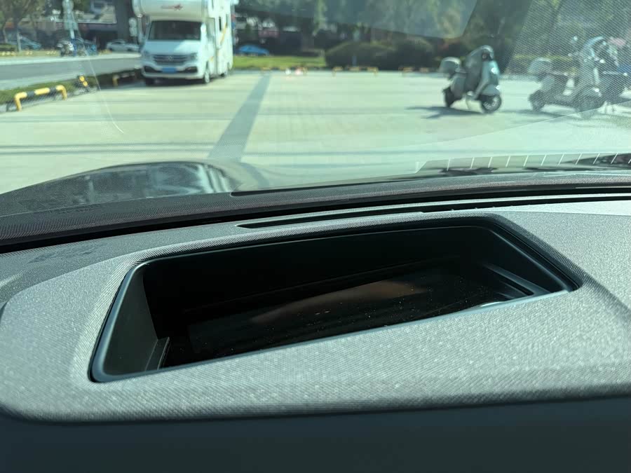 Deepal L07 2025 immagine di auto #14