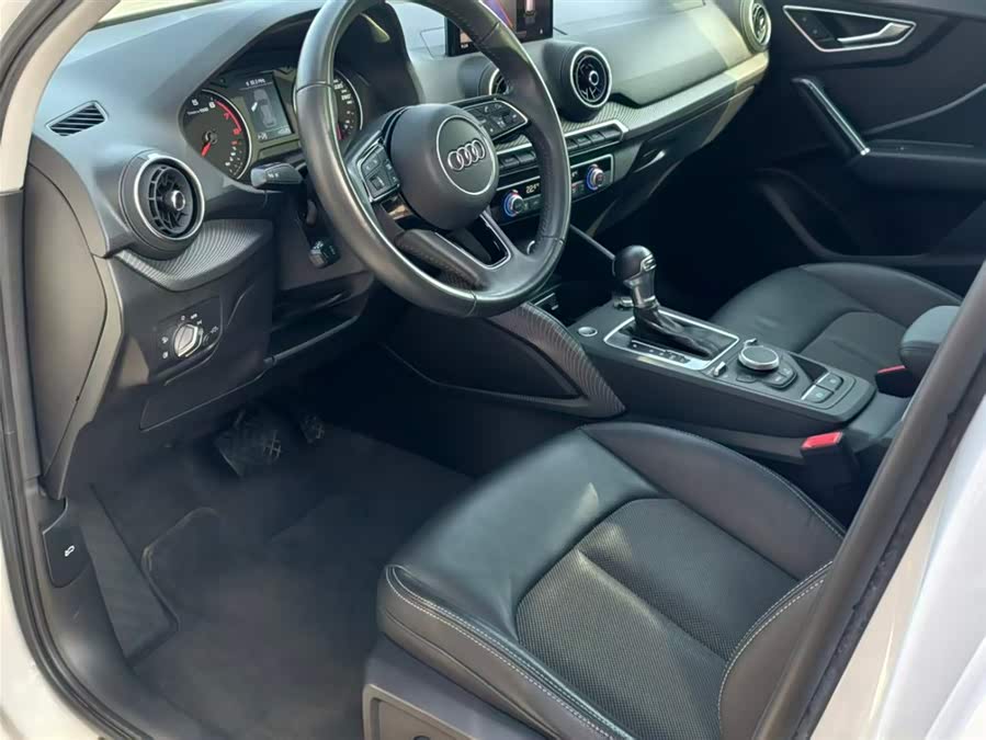 Audi Q2L 2020 изображение автомобиля #14