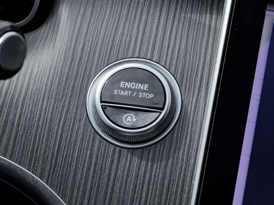 Mercedes-Benz C Class 2023 car image #14