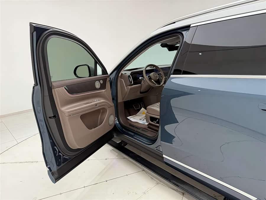 2024 car image #14