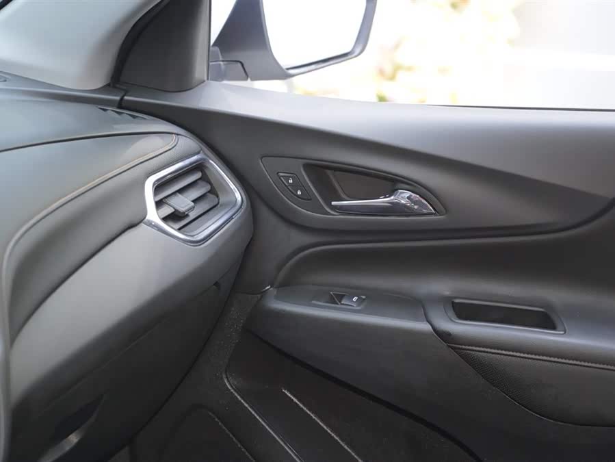 Chevrolet Equinox 2019 #14 Chevrolet Equinox 2019 car image #14