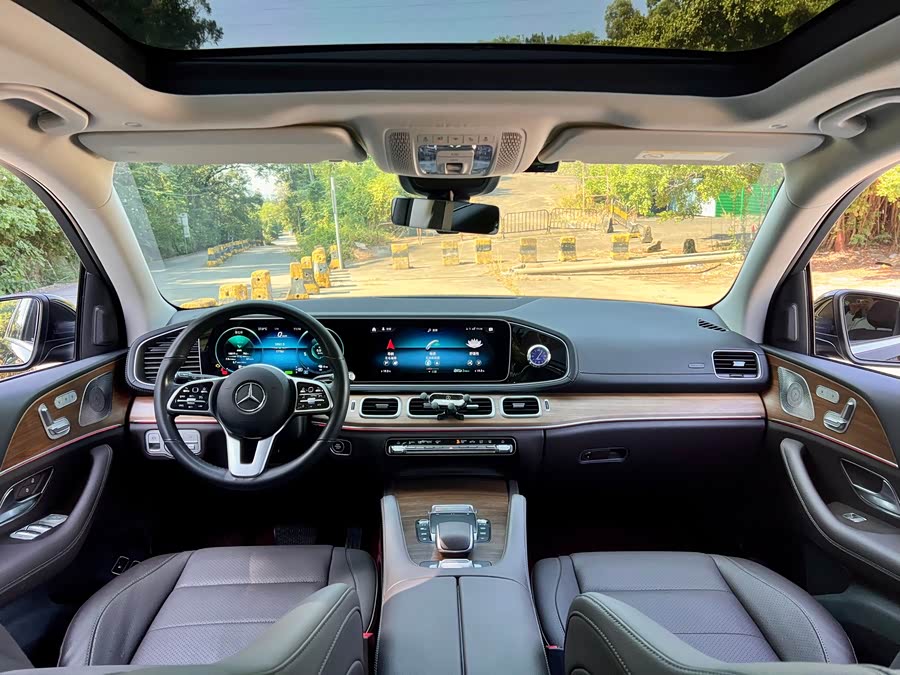 Mercedes-Benz GLE Class New Energy 2022 car image #14