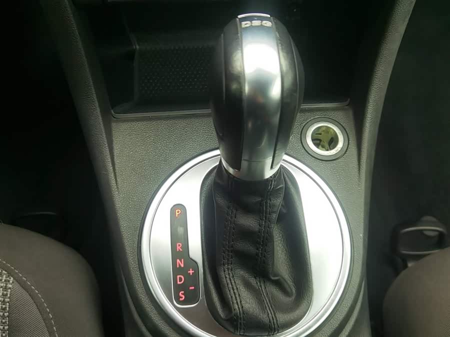 Volkswagen 2014 car image #14