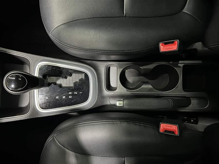 Kia Pegas 2022 image de voiture #14