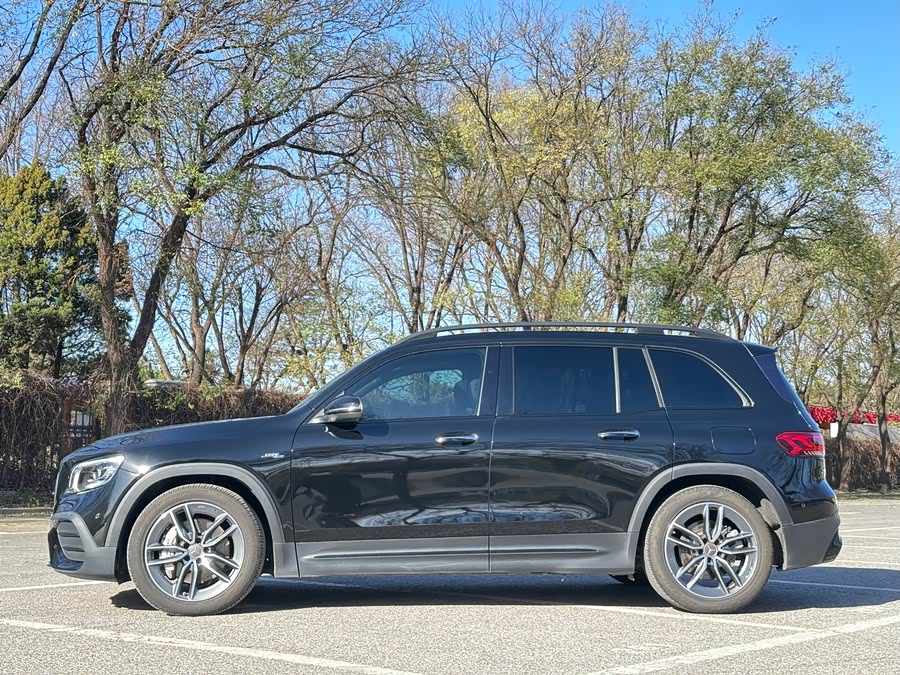 Mercedes-Benz GLB AMG 2022 #14 Mercedes-Benz GLB AMG 2022 car image #14