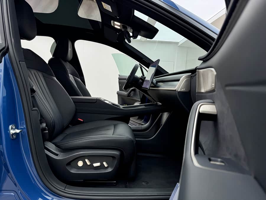 2024 car image #14