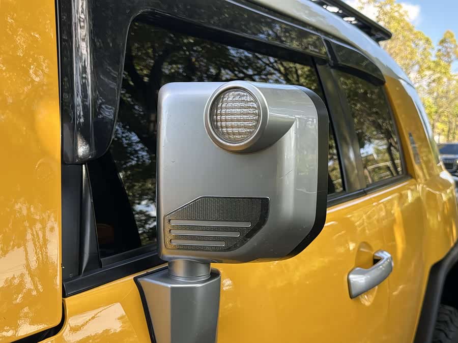 Toyota FJ Cruiser 2018 #14 Toyota FJ Cruiser 2018 car image #14