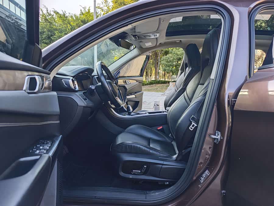 领克 领克01 2018 汽车图片 #14