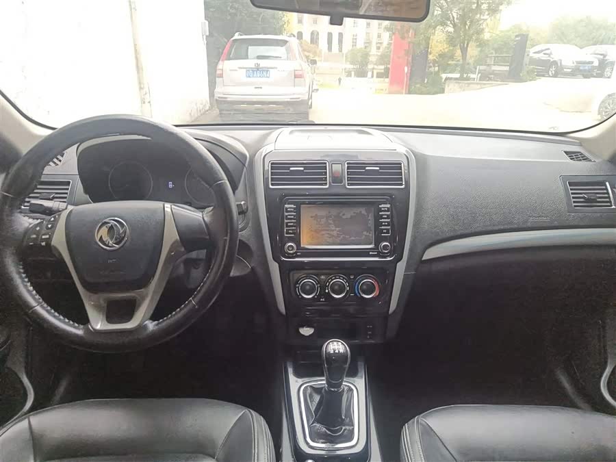 Forthing JOYEAR S50 2015 #14 Forthing JOYEAR S50 2015 imagem de carro #14