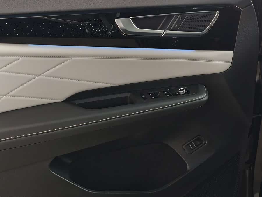 Volkswagen Teramont 2024 car image #14