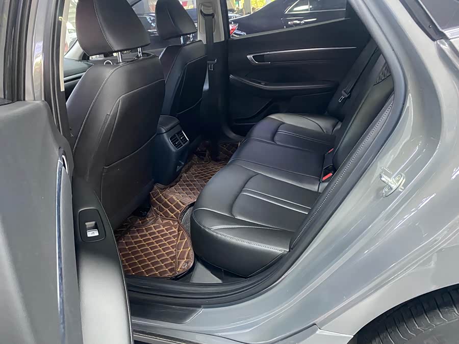 Hyundai Sonata 2022 car image #14