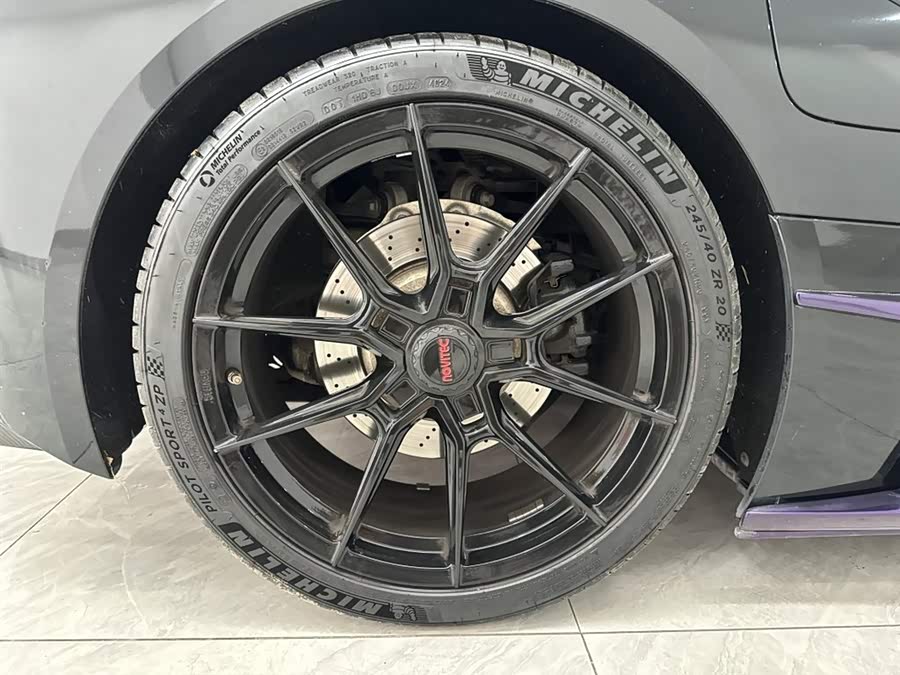 BMW i8 2017 #14 BMW i8 2017 صورة سيارة #14