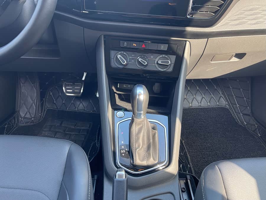 Jetta VS5 2020 car image #14