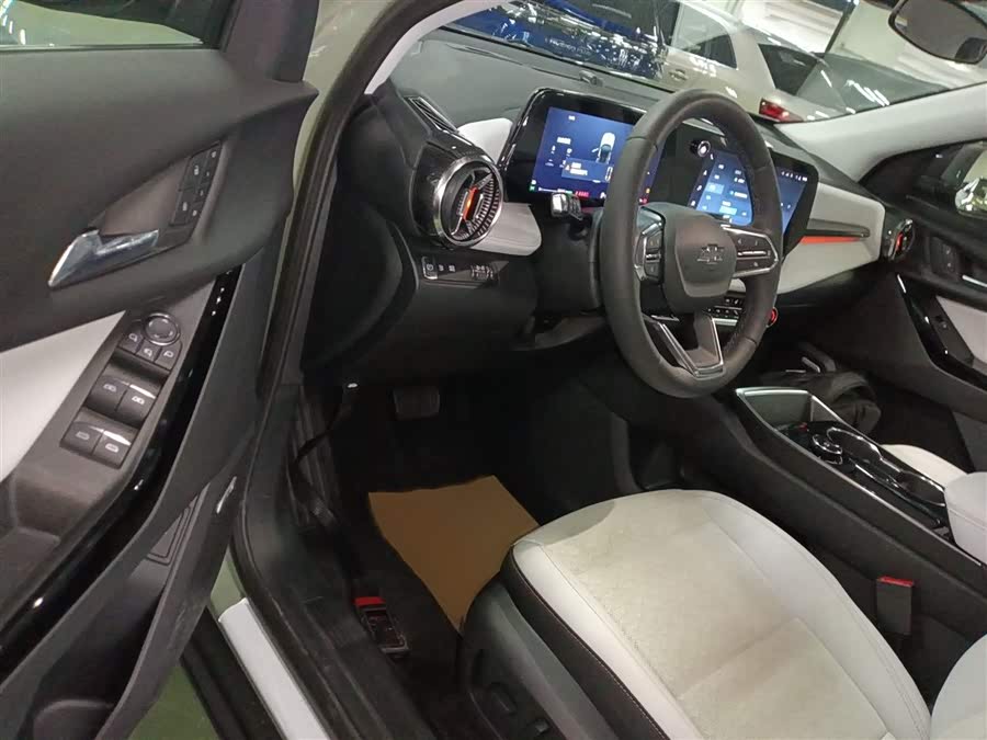 Chevrolet Equinox Plus 2025 #14 Chevrolet Equinox Plus 2025 car image #14